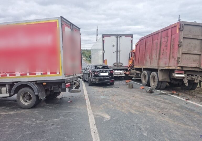 В Самарской области столкнулись четыре машины