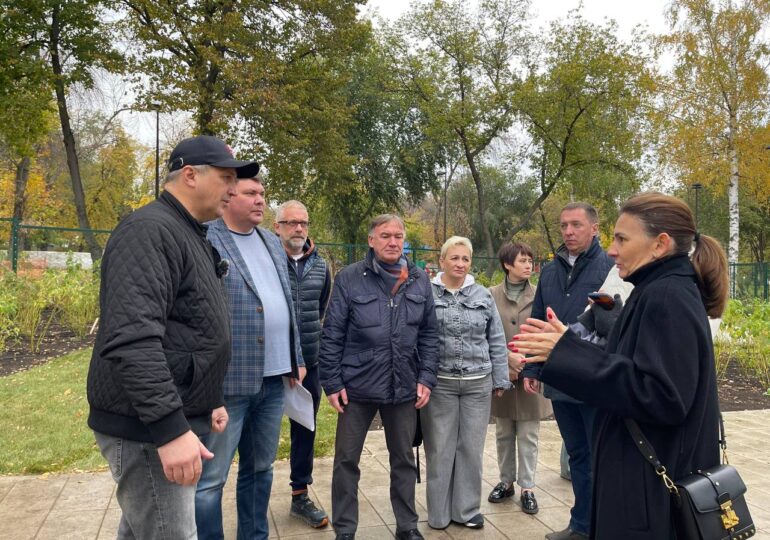 Глава Самары Иван Носков проконтролировал ход работ в парке Щорса