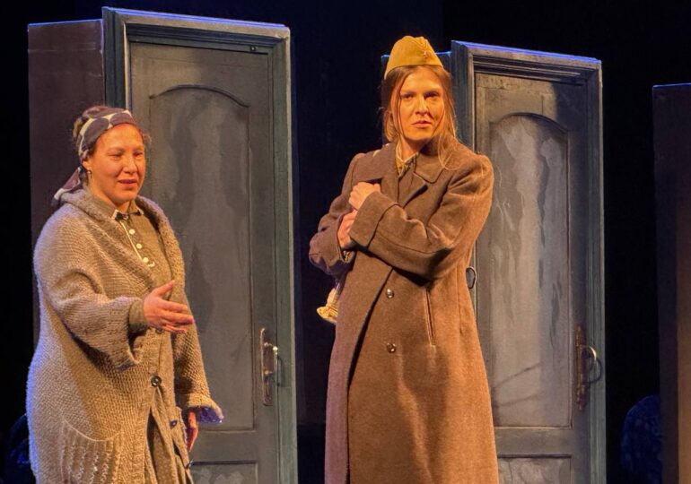 В Самаре на фестивале «Волга театральная» представили спектакль «Вдовий пароход»