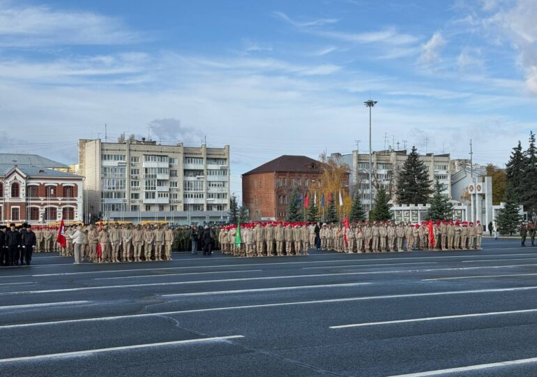 Представители Союза генералов Самары оценили подготовку юнармейцев к Параду Памяти