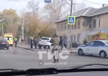 В Самаре на пересечении Вольской и Воронежской произошло ДТП с двумя легковушками