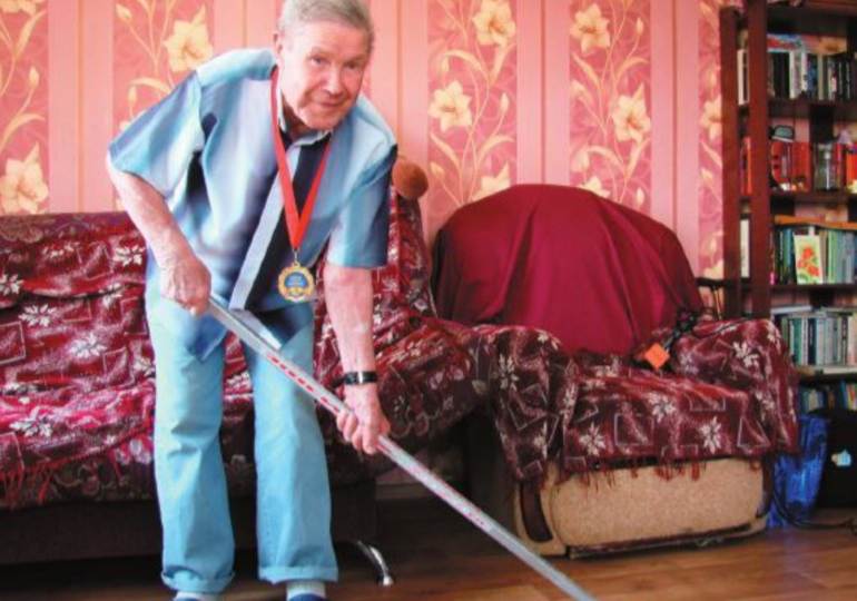 Александр Фетисов в преддверии Парада Памяти рассказал о советском чемпионе по хоккею Александре Комарове