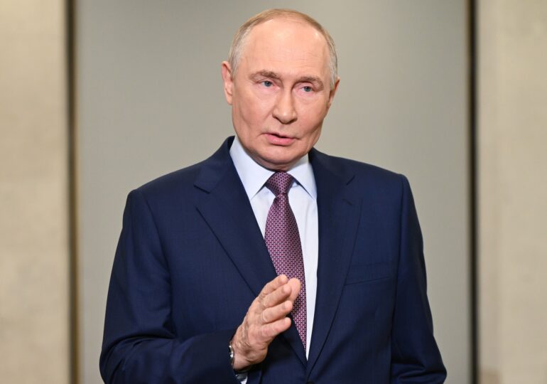 Владимир Путин прокомментировал перенос встречи с Дональдом Трампом