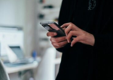 Россияне рассказали, как реагируют на особенности интернет-переписки