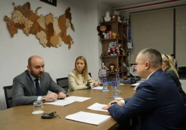 Губернатор Вячеслав Федорищев провел рабочую встречу с председателем правления Движения Первых Артуром Орловым