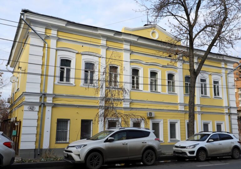 В Самарском районе города капитально отремонтировали 20 жилых домов