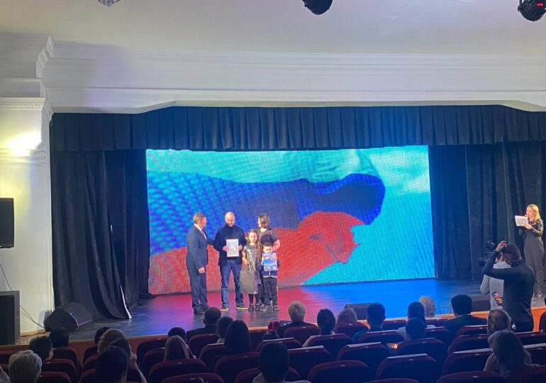 Жителям Самары напомнили, как получить удостоверение многодетной семьи