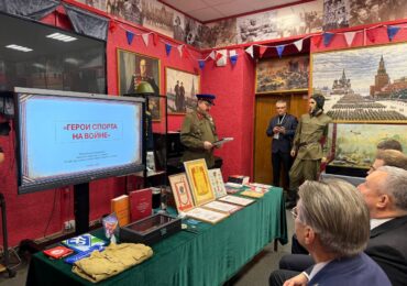 В самарском лицее проходит встреча с ветеранами Великой Отечественной Войны и участниками СВО