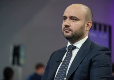 Губернатор Самарской области Вячеслав Федорищев поздравил жителей с Днем экономиста