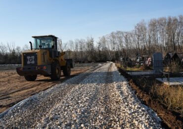 В Самаре на кладбище «Вознесенское» приступили к благоустройству внутриквартальных проездов