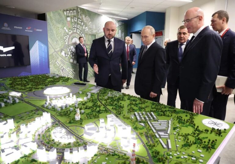 Вячеслав Федорищев представил Владимиру Путину проект нового самарского района «Беспилотный»