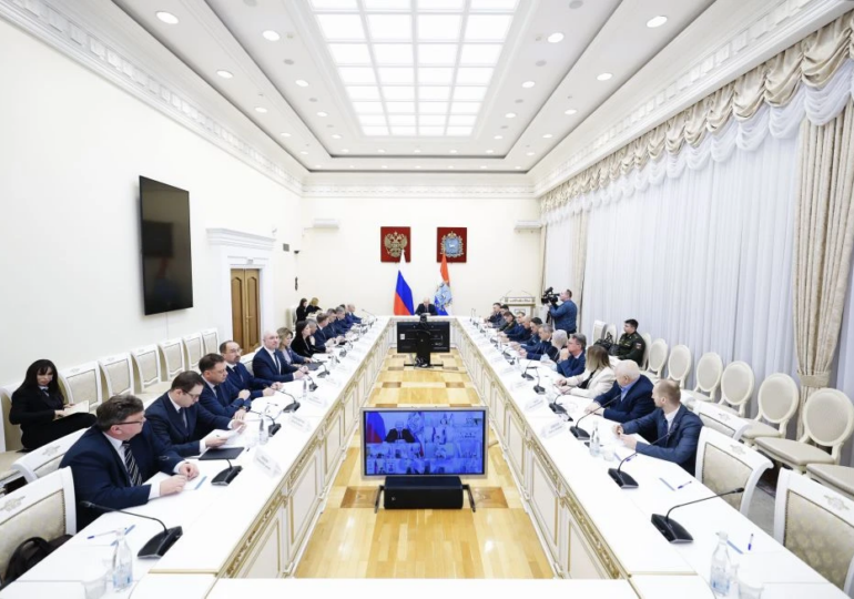 Вячеслав Федорищев провел итоговое в этом году оперативное совещание правительства Самарской области