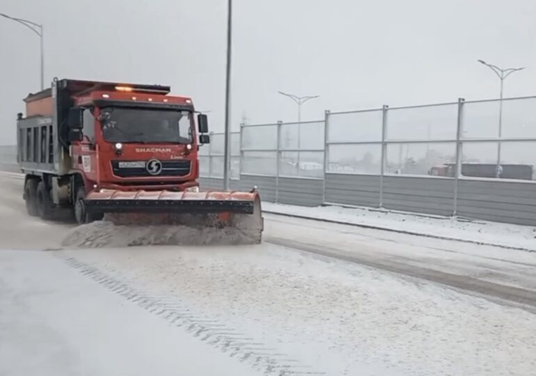 В Самарской области дорожные службы обеспечивают безопасность на региональных трассах