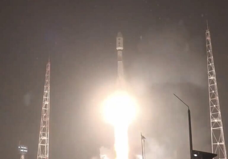 С космодрома Плесецк запустили ракету-носитель «Союз-2.1а»