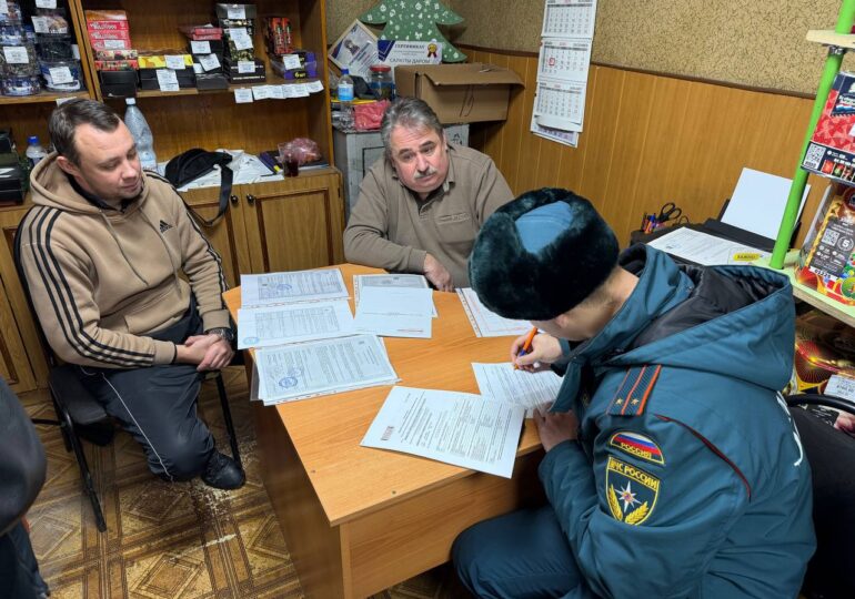 В Самаре проверили, как продают пиротехнику в предновогодний период