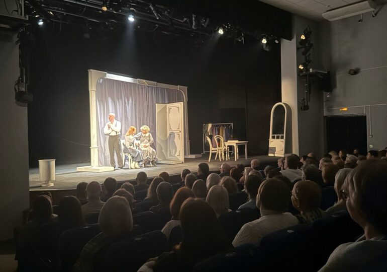 В Самаре состоялась премьера комедии «Коломба» по пьесе Жана Ануя