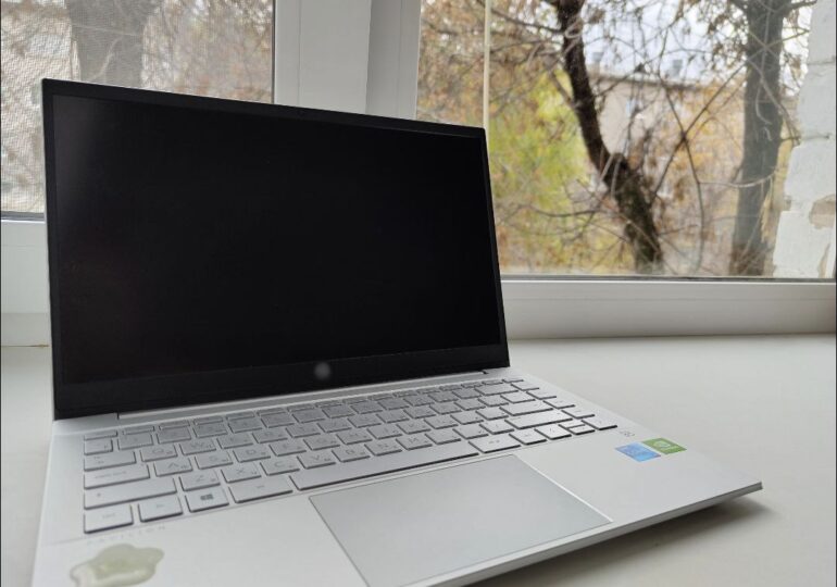 Маркетплейсам запретили хранить пиротехнику в ПВЗ, расположенных в жилых домах