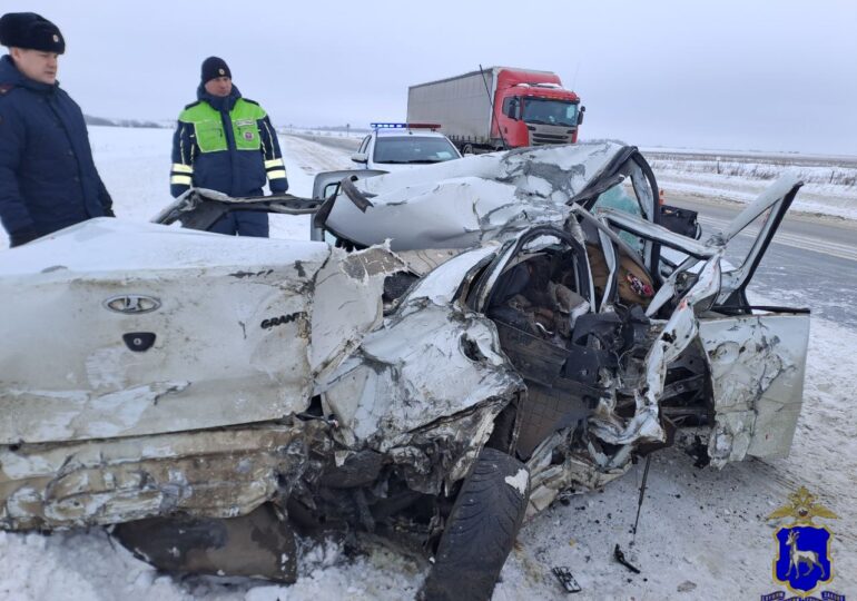 В Красноярском районе Самарской области в ДТП погибли два человека