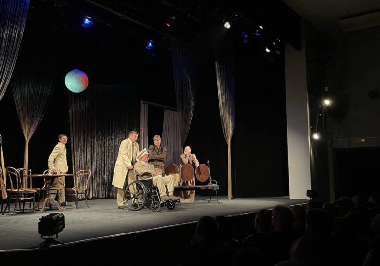 День артиста отмечают в драматическом театре «Самарская площадь»