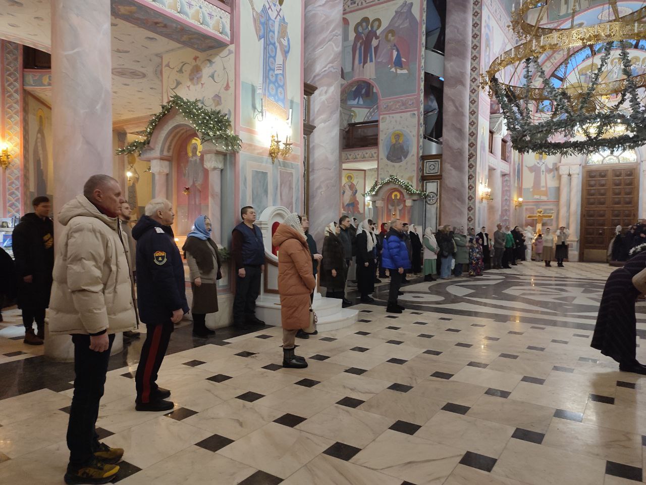 В Софийском соборе началась служба, посвященная празднику Богоявления, или Крещения Господня