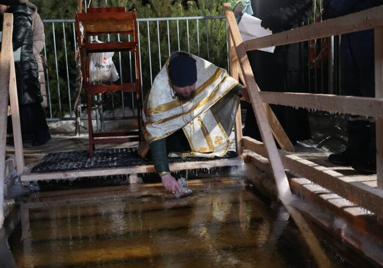 В Самаре на Крещение 1200 верующих окунулись в купель