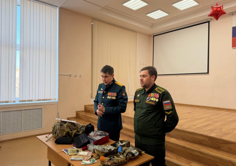 В самарской школе №70 провели урок мужества