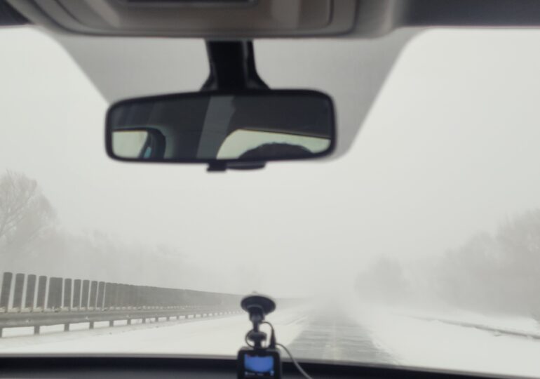 Самарцам рассказали, чем грозит нарушение скрытой снегом разметки на дороге