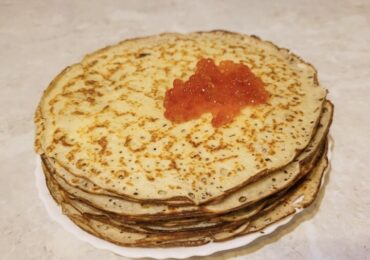 Самарцам рассказали, кому нельзя есть блины