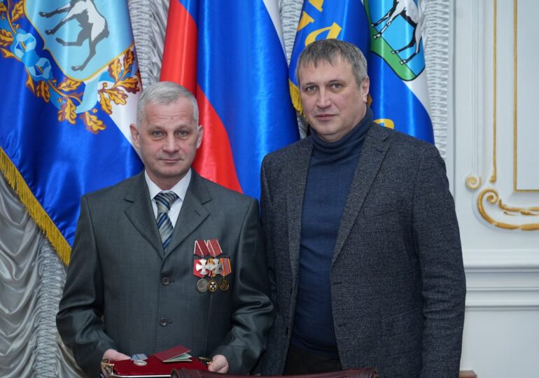 Жителя Самары наградили медалью «За отвагу» за выполнение задач на СВО