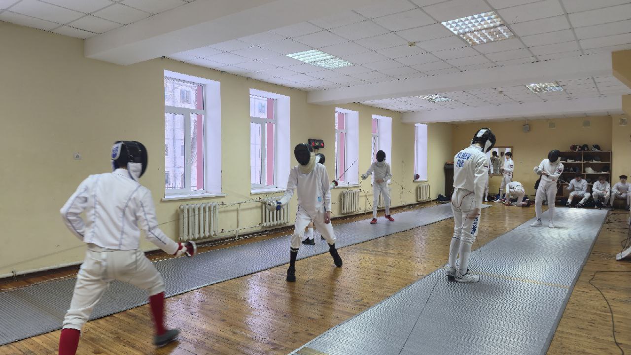 В Самаре провели открытые городские соревнования по фехтованию