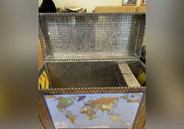 В Самаре продают за 1 миллиард сундук из монет