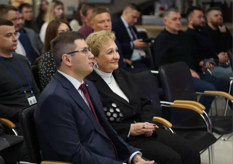 Предприятия Самары и Иркутской области налаживают кооперационные связи в рамках бизнес-миссии