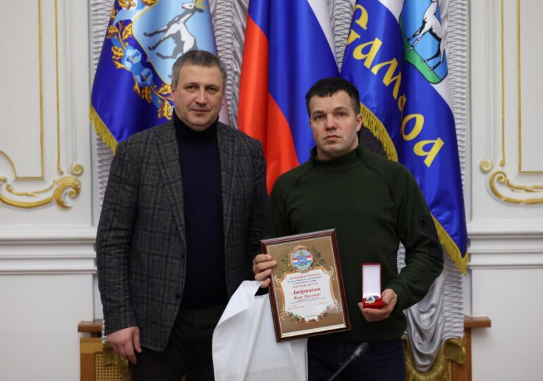 Иван Носков наградил победителей конкурса рисунков «Дети Самары за жизнь без наркотиков»