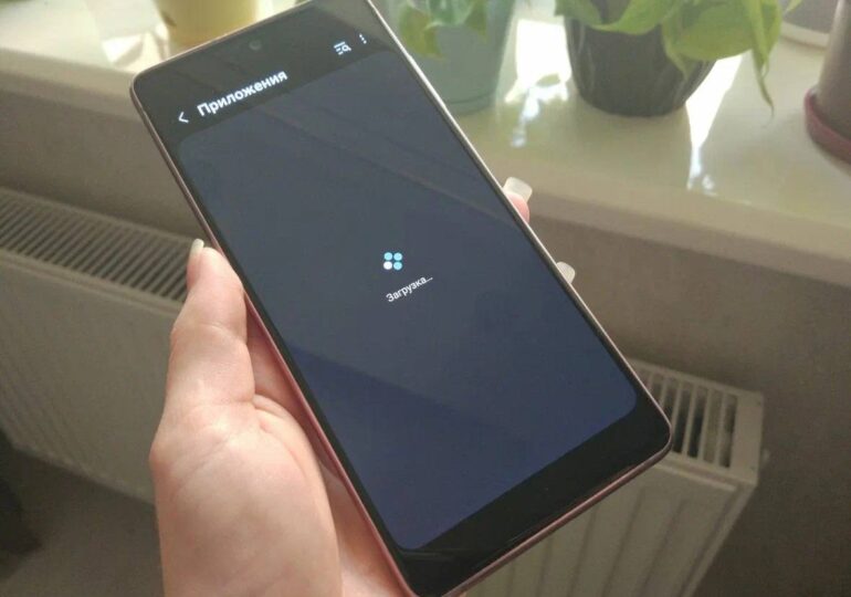 WhatsApp* перестал быть доступен в России