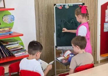 В Самарской области 49 групп в детских садах начали работать по новому графику