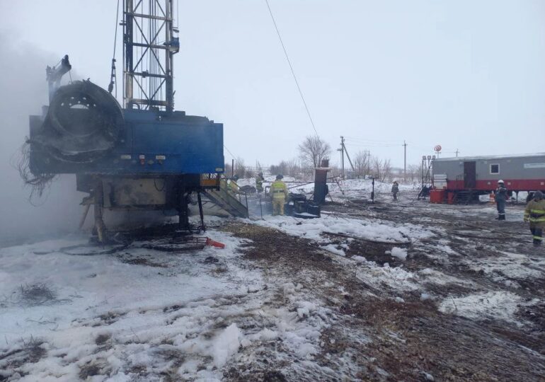 Следователи и криминалисты следственного управления выехали на осмотр места пожара в Нефтегорском районе