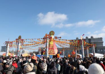 В Самаре на площади Куйбышева более 20 тыс. человек побывали на масленичных гуляниях