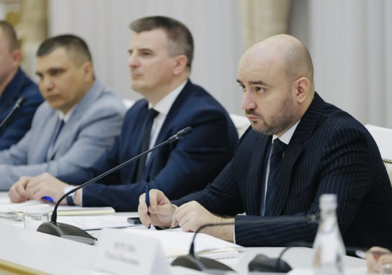 Вячеслав Федорищев встретился с участниками «Школы героев»