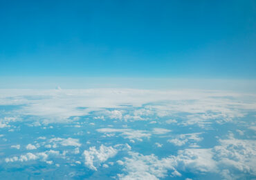 Около 6-8 тыс. российских туристов не могут вернуться домой из стран Ближнего Востока