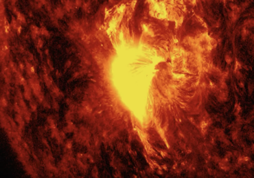 На Солнце произошла вспышка высшего класса