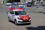 Вячеслав Федорищев наградил победителя конкурса «Учитель года Самарской области»