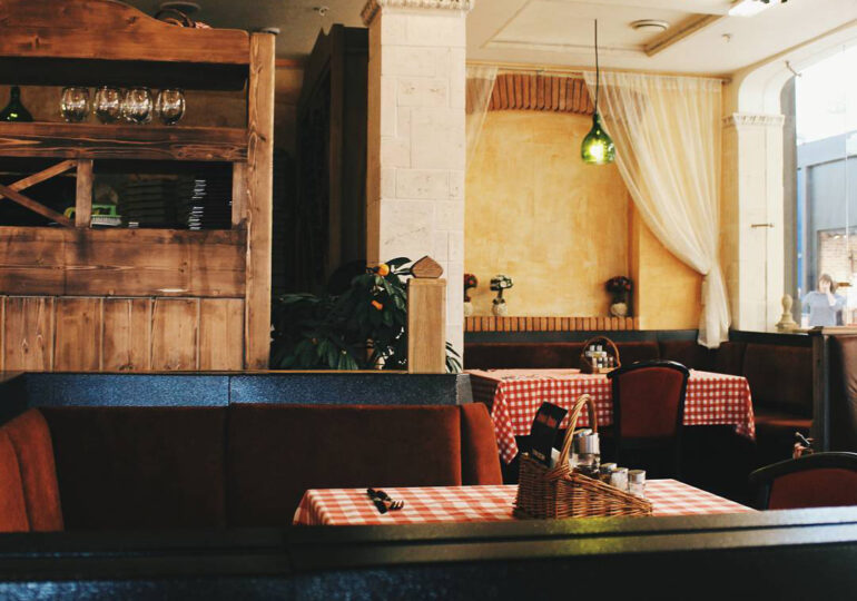 Почти каждый четвертый подросток подрабатывает во время учебного года