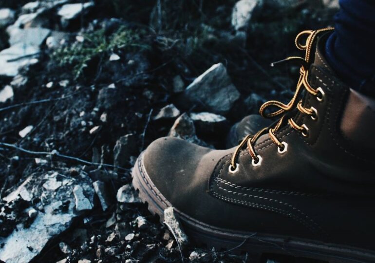 Как правильно выбирать детскую обувь: рекомендации для родителей