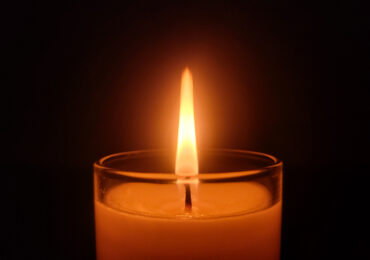 Благодатный огонь доставят в Россию 11 апреля