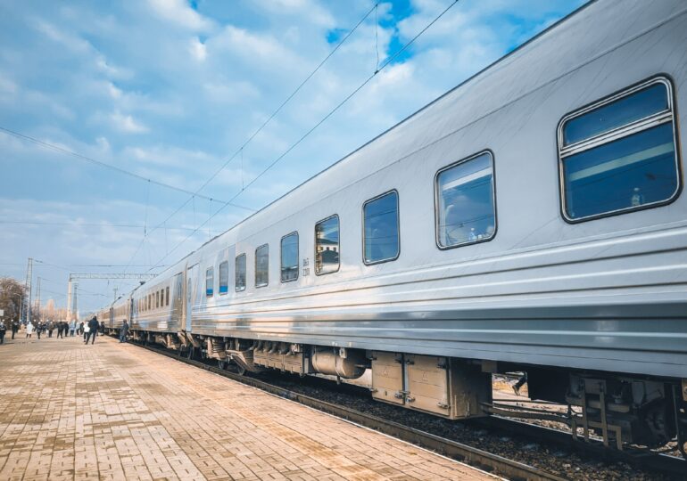 С 1 мая на участке «Жигулевское Море – Сызрань-1» запустят дополнительные электрички