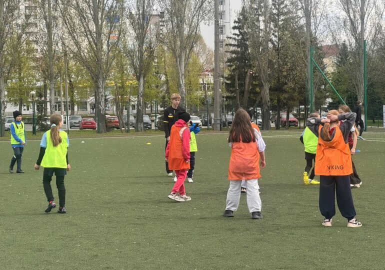 В Самаре стартовали финалы футбольного турнира «Кожаный мяч»