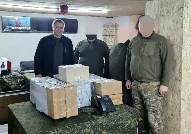 Иван Носков и Сергей Карасев передали бойцам СВО гумгруз