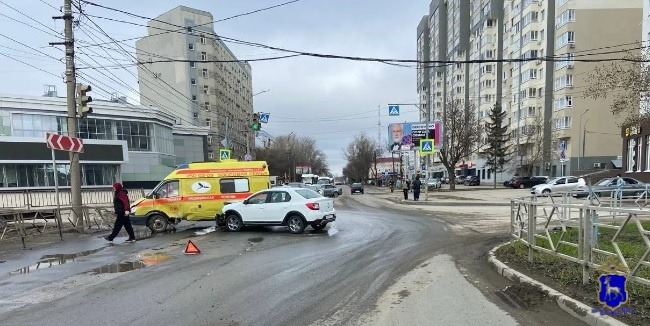 В Самаре на Советской Армии произошло ДТП