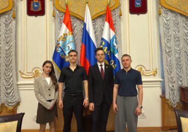 Победители проекта «ШАГИ» посетили здание администрации Самары