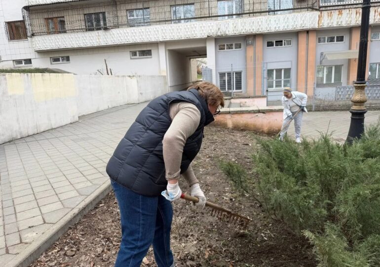 В самарском сквере имени Монастырского провели средник